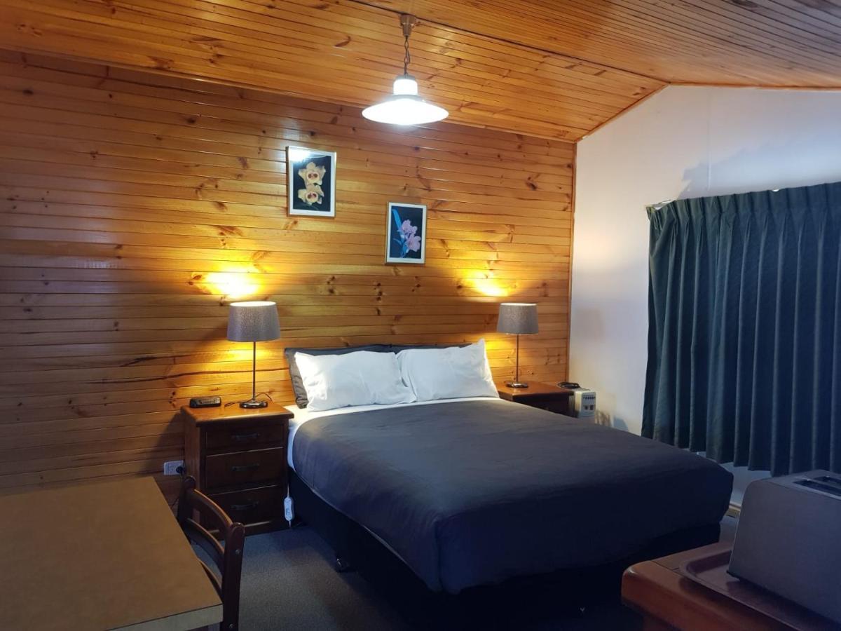 Clunes Motel エクステリア 写真